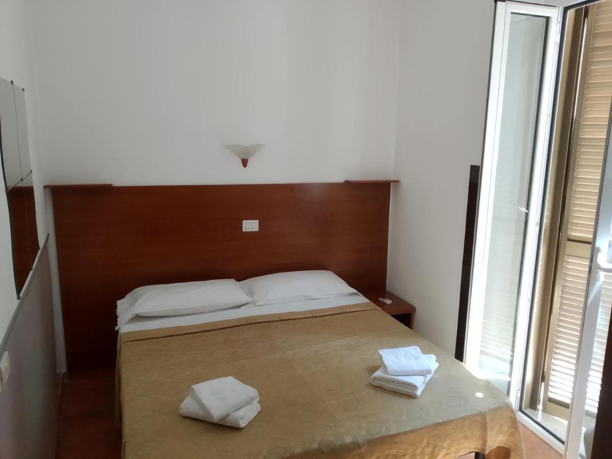 San Daniele Bundi House Hotell Rom Exteriör bild