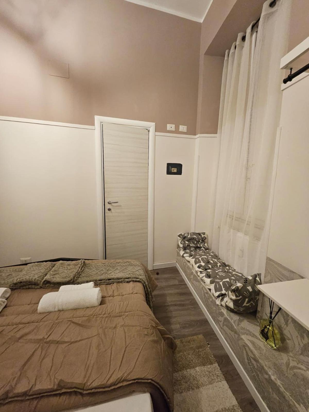 San Daniele Bundi House Hotell Rom Exteriör bild